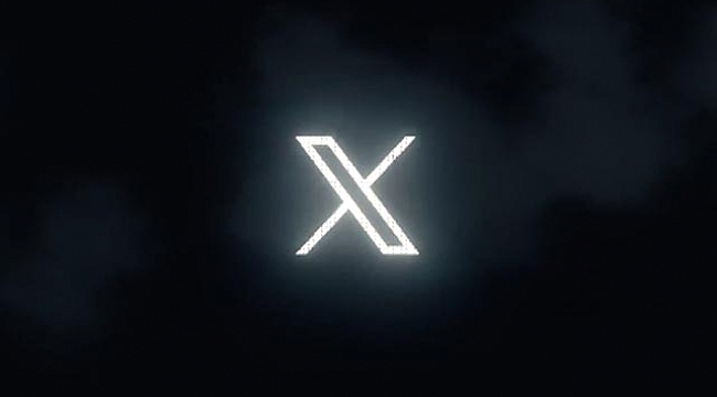 Elon Musk yine yaptı yapacağını! Twitter logosu "X" olarak değişiyor...